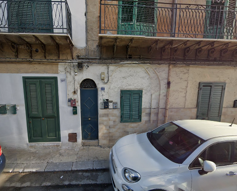 Bilocale in Affitto a Palermo piazza indipendenza