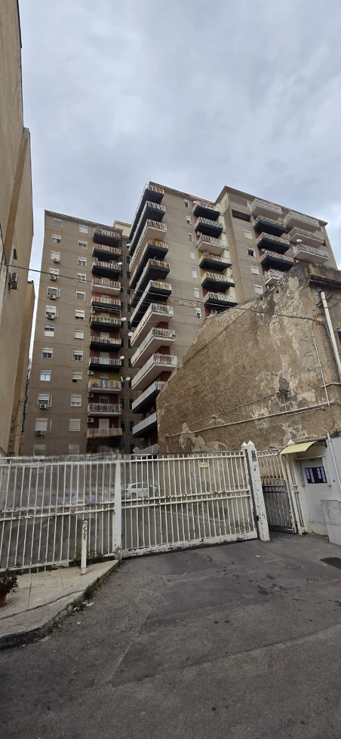Appartamento in Vendita a Palermo calatafimi