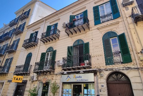 Appartamento in Affitto a Palermo POLITEAMA