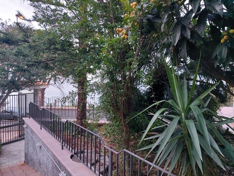 Villa in Affitto a Altavilla Milicia (Palermo)