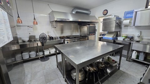 Ristorante / Bar in Vendita a Isola delle Femmine Lungomare (Palermo)