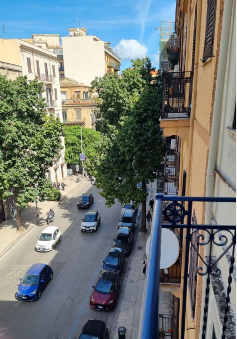 Appartamento in Affitto a Palermo Tribunale