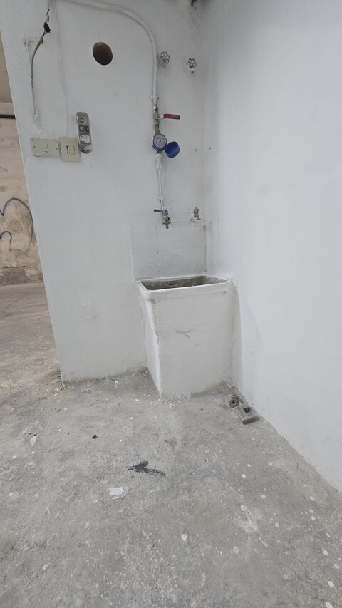 Garage singolo in Vendita a Palermo Stadio