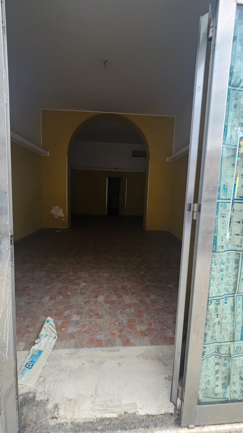 Locale commerciale in Vendita a Palermo Tukory