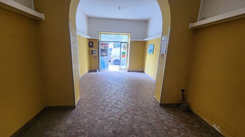 Locale commerciale in Vendita a Palermo Tukory