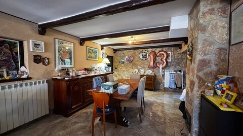 Villa bifamiliare in Vendita in provincia di Palermo