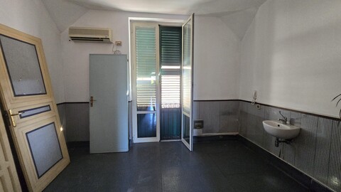 Appartamento in Vendita a Palermo Messina Marine