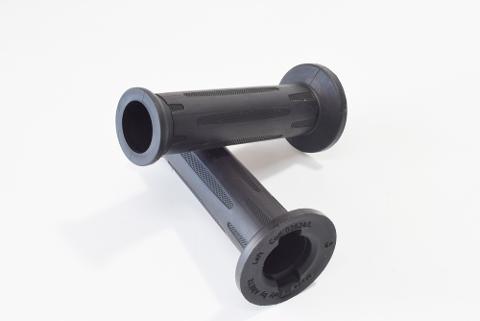 Manopole per manubri da Diametro 26-26 estremità aperte Ariete BMW Vari Modelli Dal 2013 Non Riscaldate