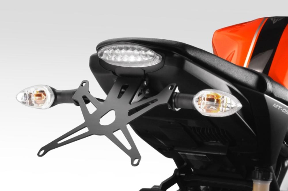 KIT TARGA PORTATARGA IN ALLUMINIO CON STOP DE PRETTO MOTO YAMAHA  MT09-FZ09-2014/2016