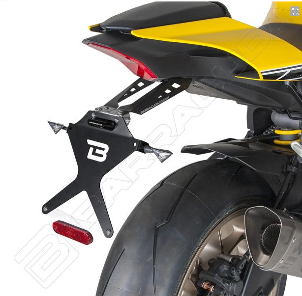 Kit Targa  Portatarga  Regolabile Yamaha R1 2015 - 2019 Barracuda Reclinabile Alluminio anodizzato nero con snodo in acciaio