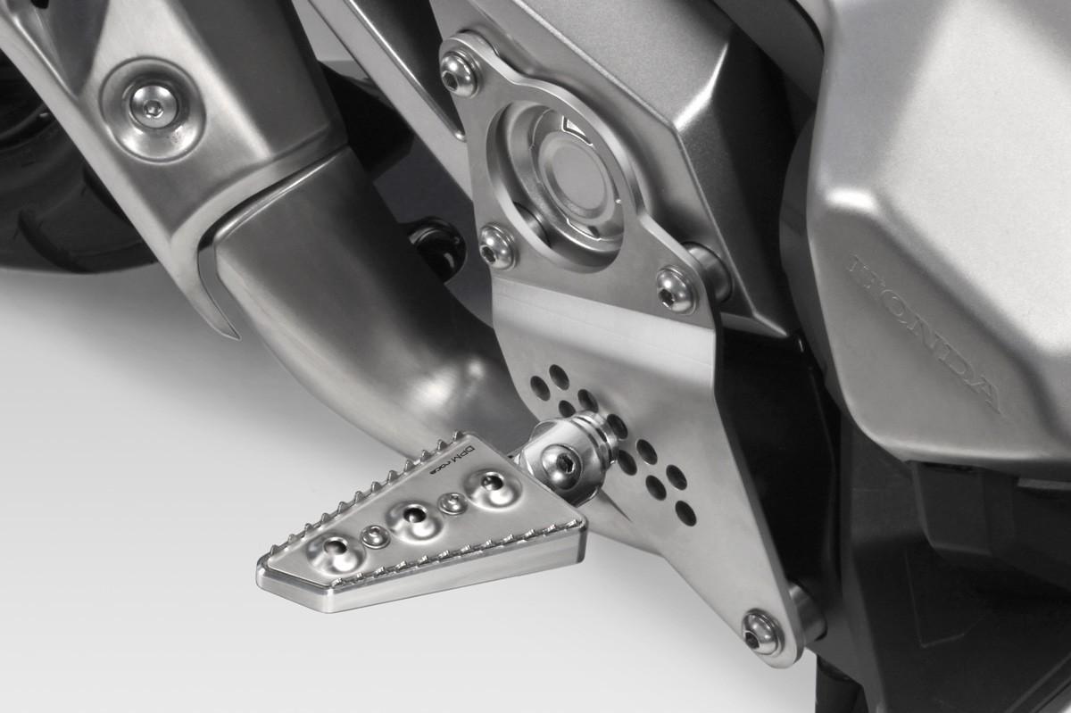 PEDANE POGGIAPIEDI  SUPPLEMENTARI  IN ALLUMINIO PER MOTO HONDA XADV 2018/2020 DPM  MOTO HONDA XADV 2018/2020