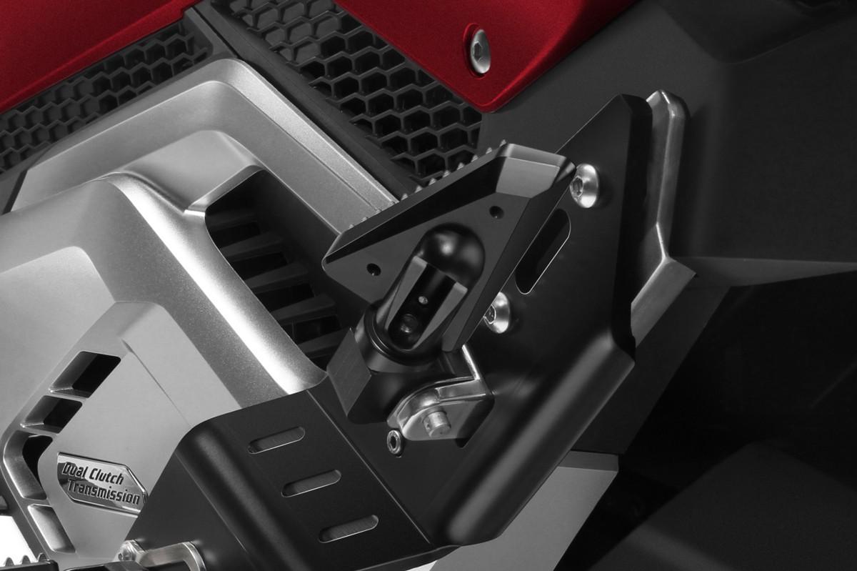 Pedane passeggero Honda Forza 750 2021 De Pretto moto KIT PEDANE POGGIAPIEDI