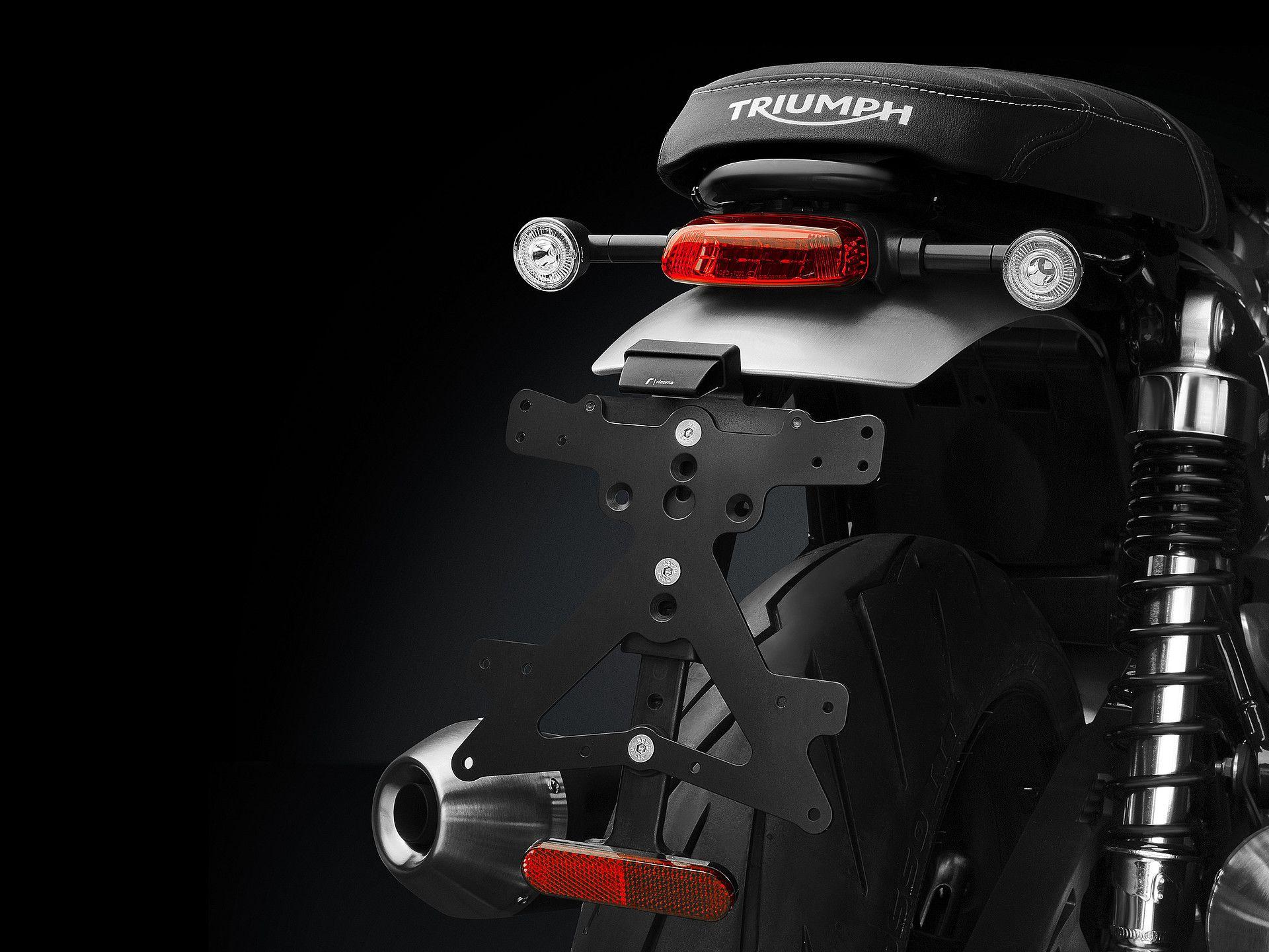Kit targa Triumph Speed Twin 1200 (2019 - 20) RIZOMA portatarga rizoma fox per Triumph Speed Twin 1200 (2019 - 20)