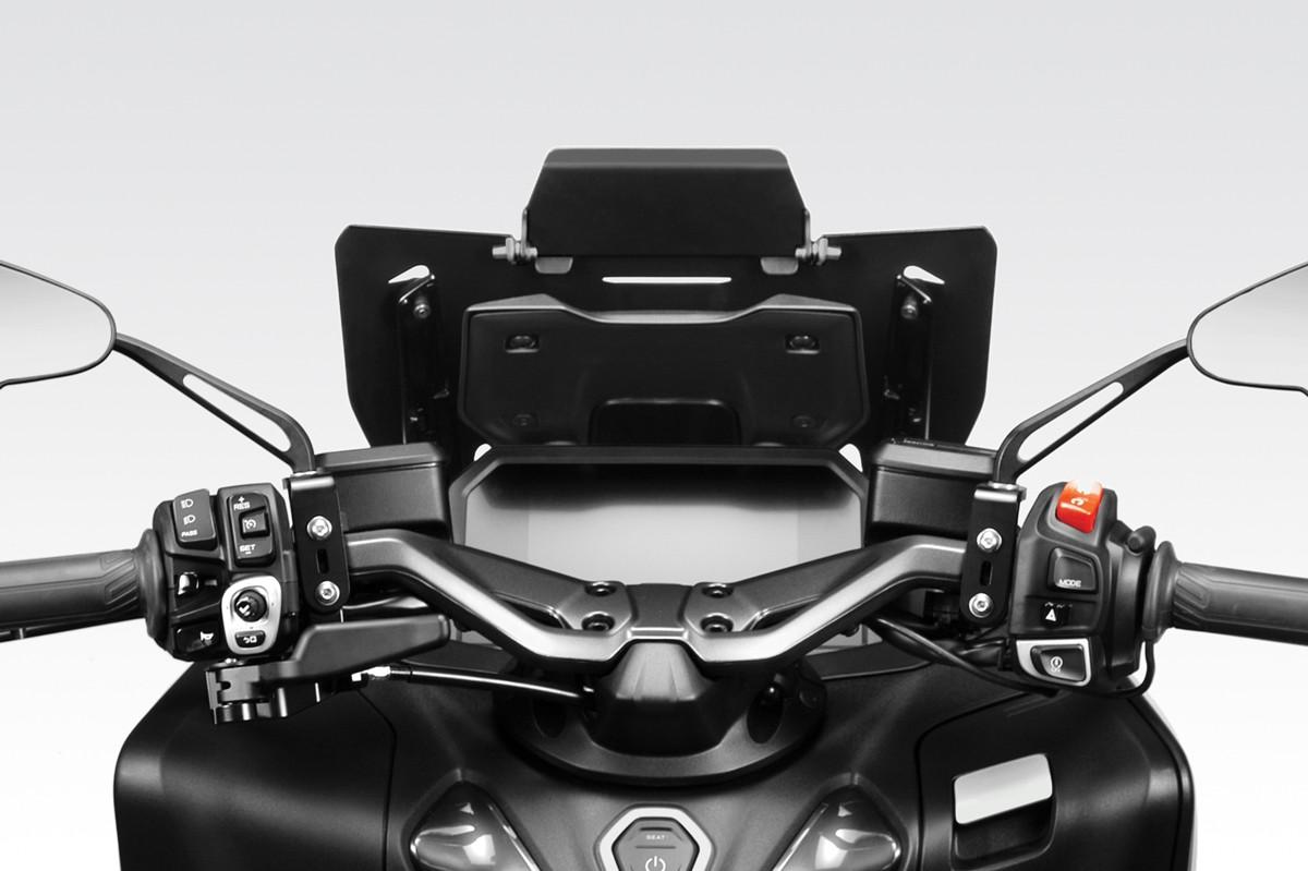 CUPOLINO t-max 2022 "OWL'S HEAD" 4 POSITION DEFLECTOR YAMAHA T-MAX 560 2022 De Pretto DE PRETTO YAMAHA