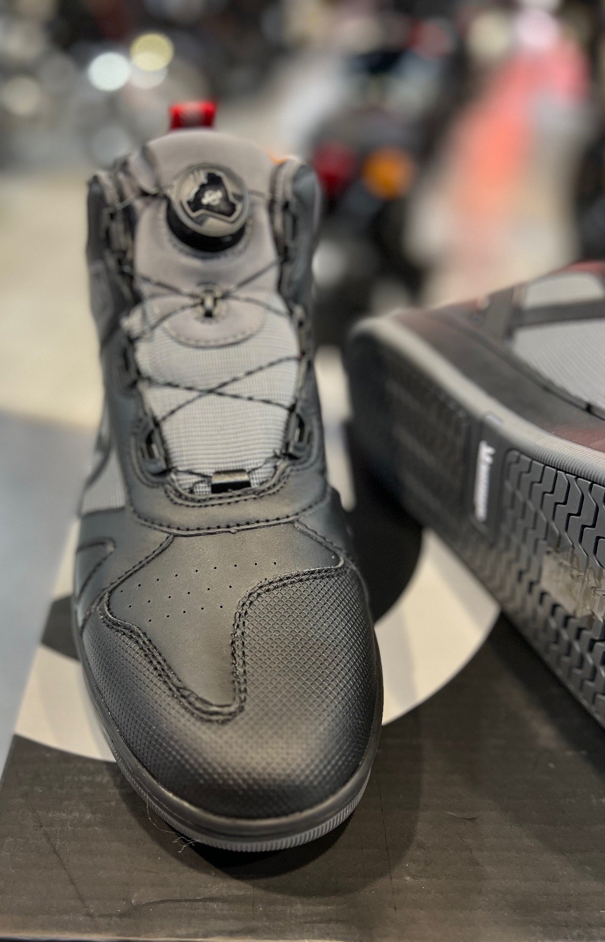 Scarpe moto urban sneakers con protezioni XDP MOTO FAST