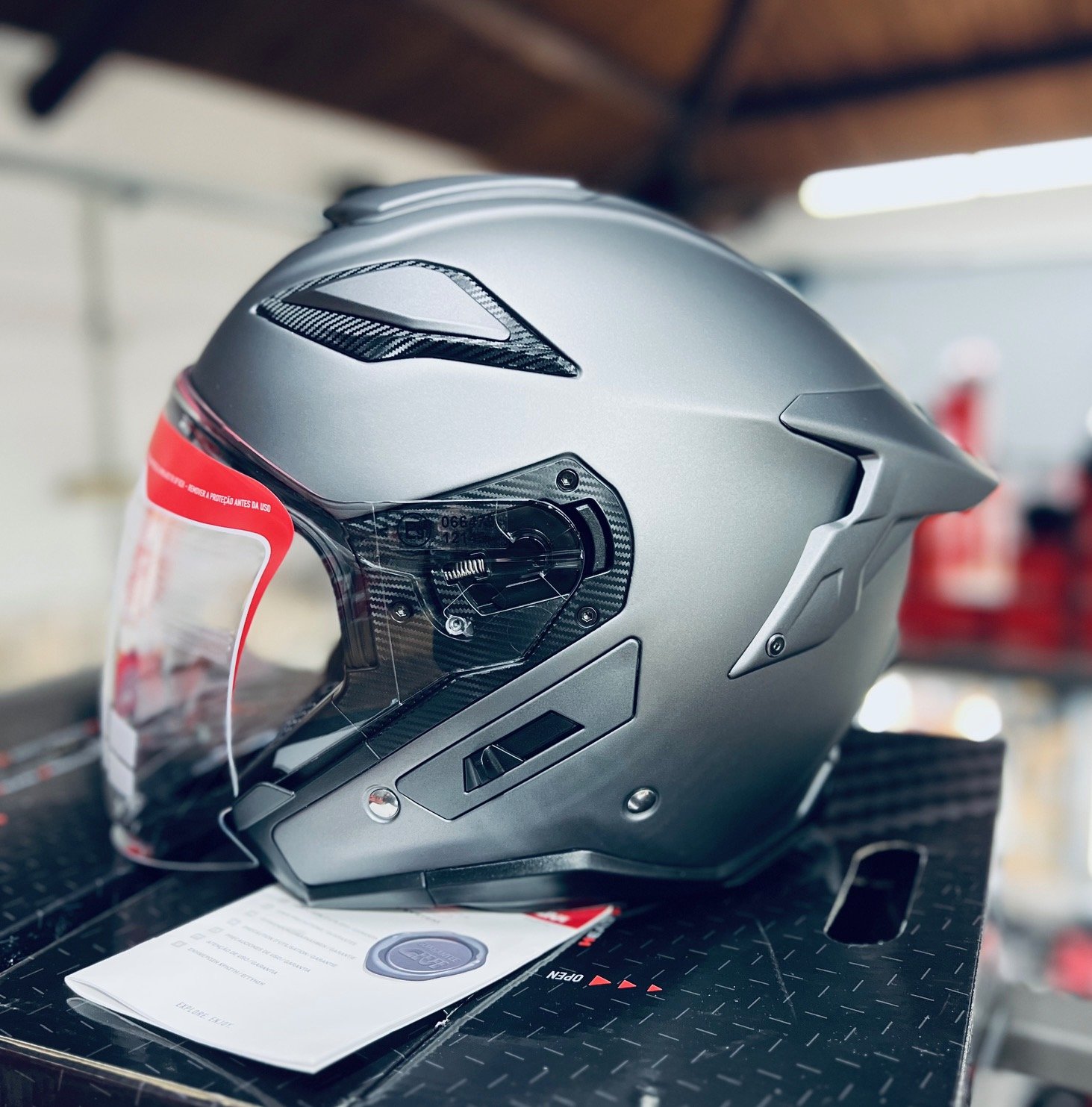 casco jet con visiera lunga givi X29 BASIC