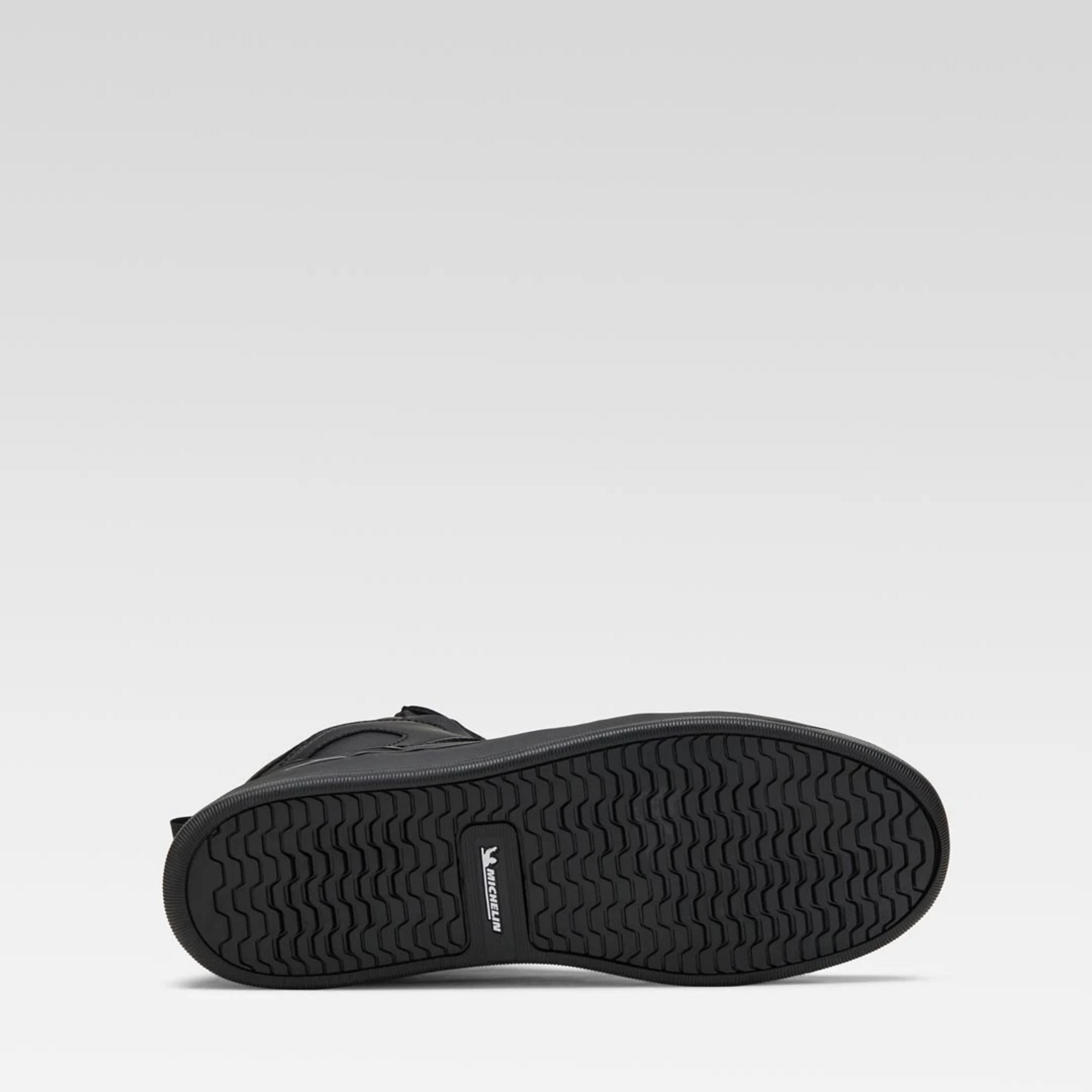 scarpa moto con protezione XDP MOTO-1 H2OUT