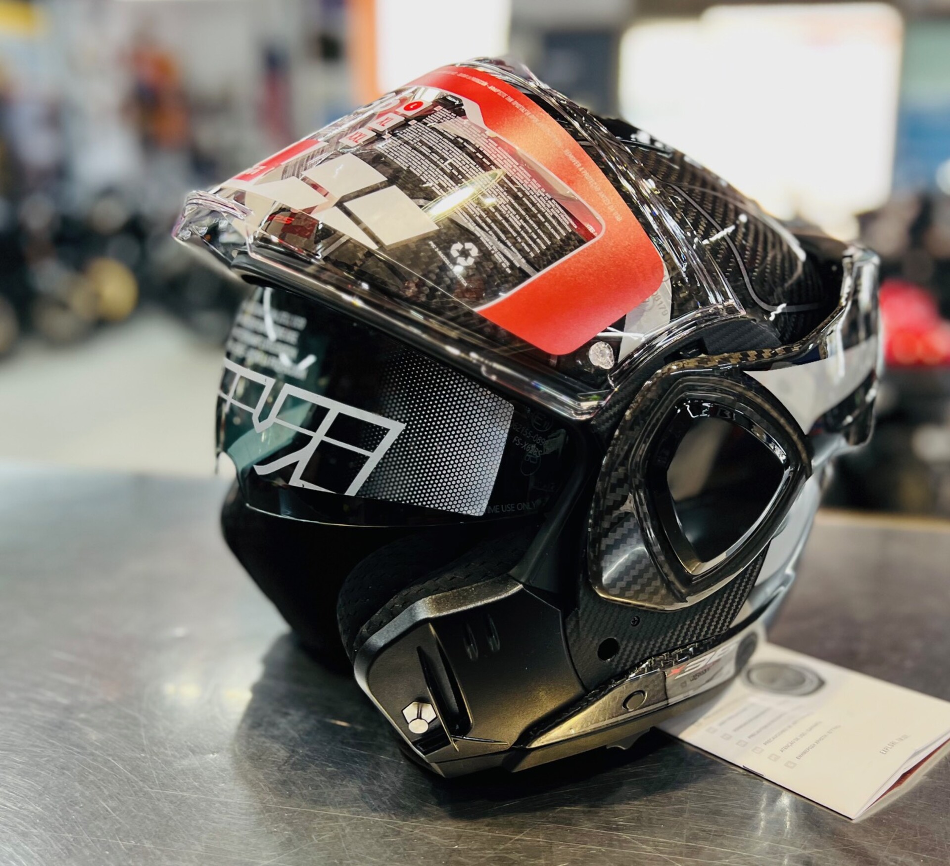 Casco modulare convertibile in carbonio GIVI newX36 CARBON Casco modulare in fibra di carbonio