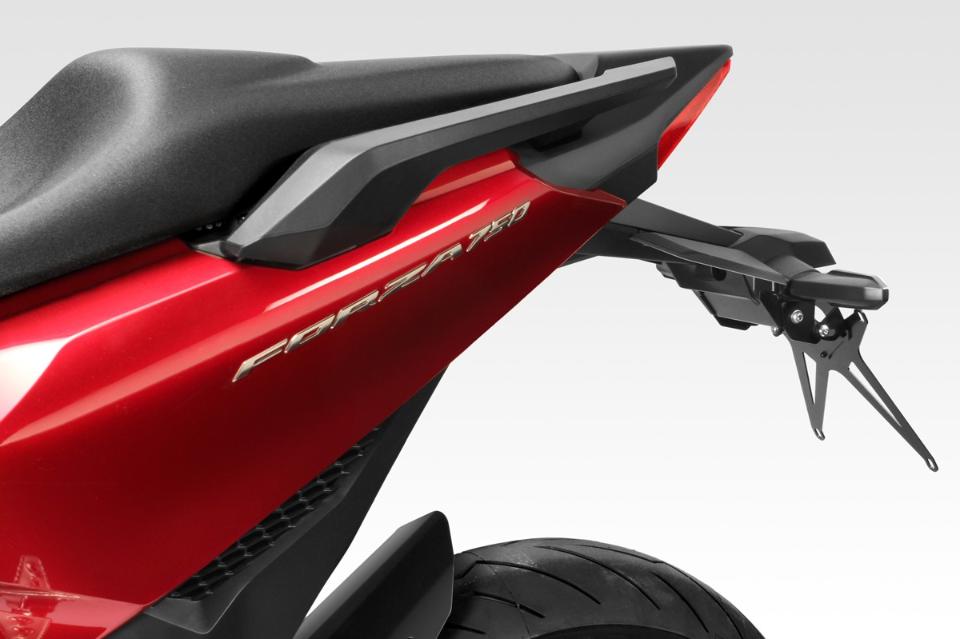 Portatarga kit targa regolabile Honda  Forza 750 2021 De Pretto moto portatarga regolabile ITALIAN LICENCE PLATE KIT