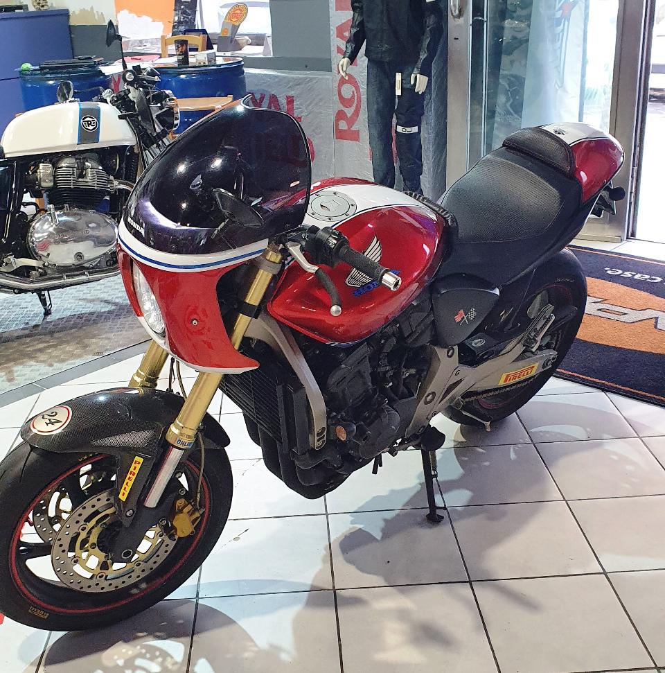 Street Naked Honda  CB 600 Hornet