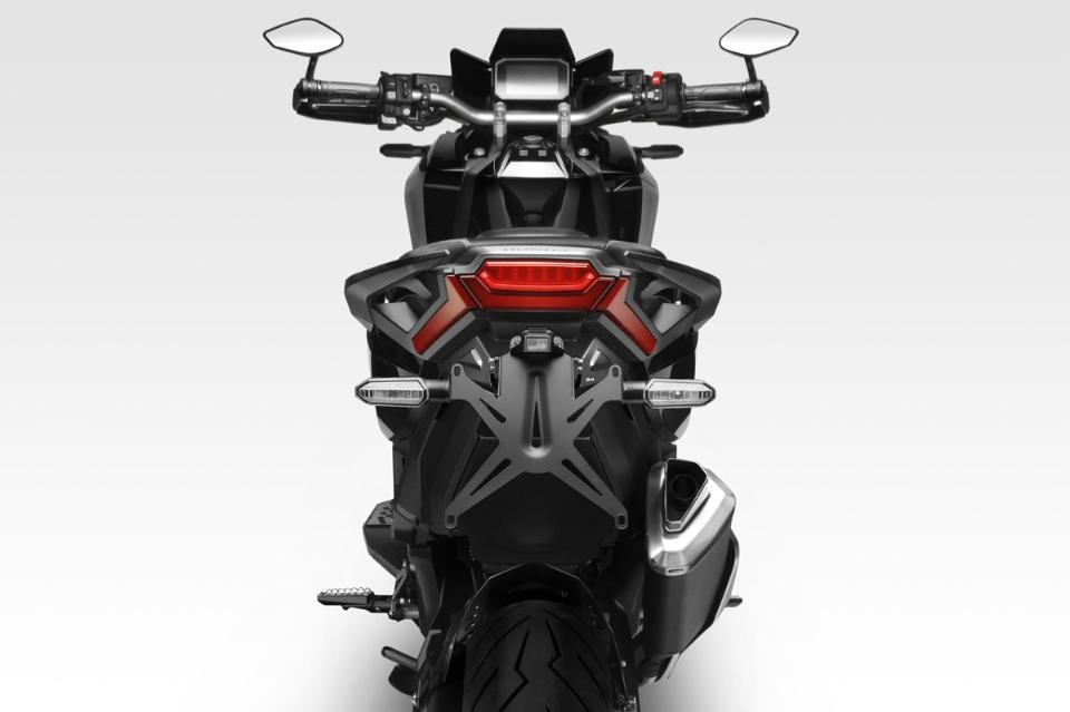 Kit Targa Portatarga Regolabile "CHALLENGE" DPM RACE Honda XADV   2021/2024 DPM  MOTO Honda XADV   2021/2024
