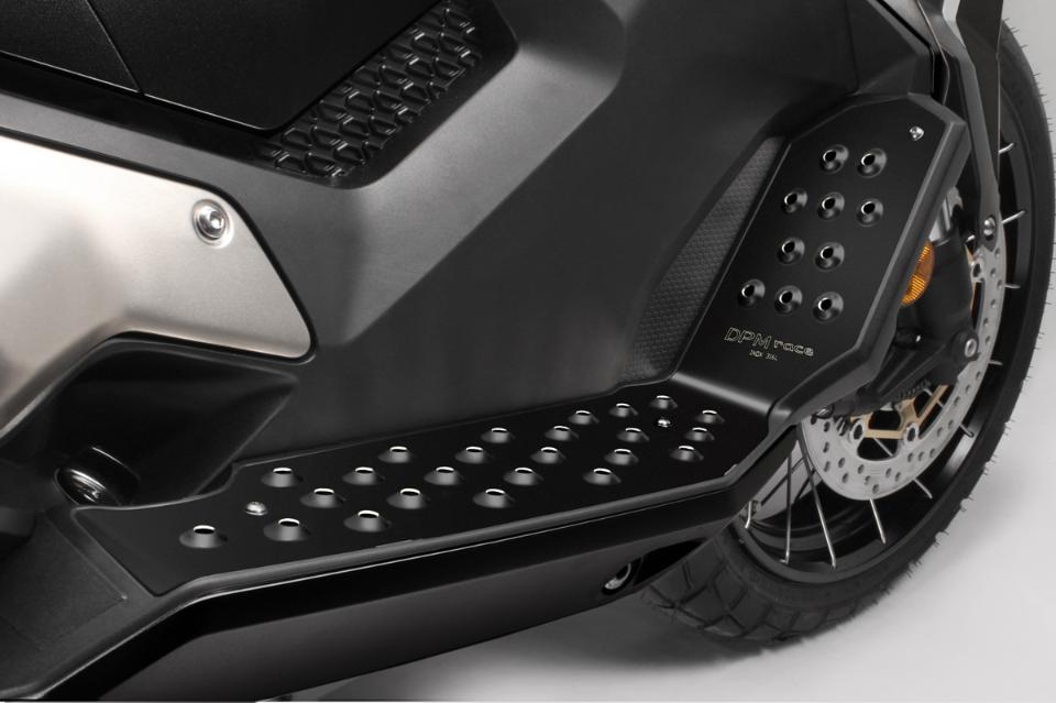 PEDANE POGGIAPIEDI  IN ALLUMINIO PER MOTO DE PRETTO MOTO HONDA  XADV 2018/2020