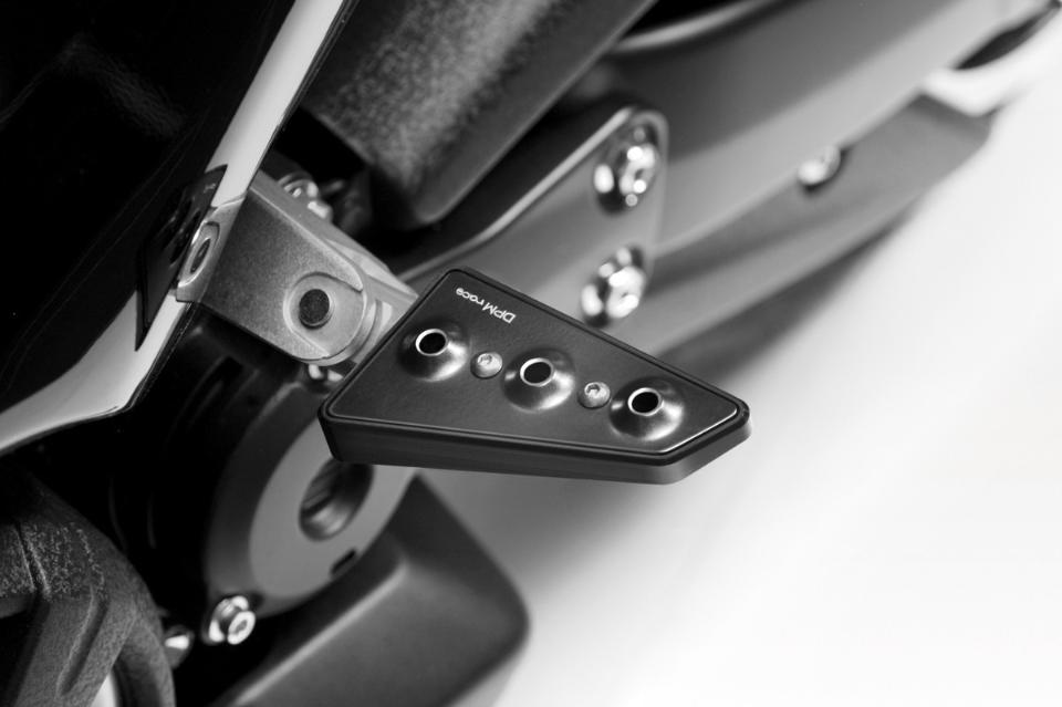 PEDANE PASSEGGERO t-max 2022 YAMAHA T-MAX 560 2022 DE PRETTO DE PRETTO YAMAHA