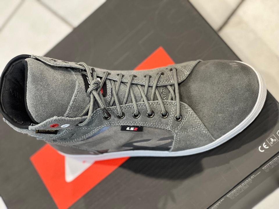 SCARPE MOTO CON PROTEZZIONI LS2 DOWNTOWN UOMO WP GRIGIO