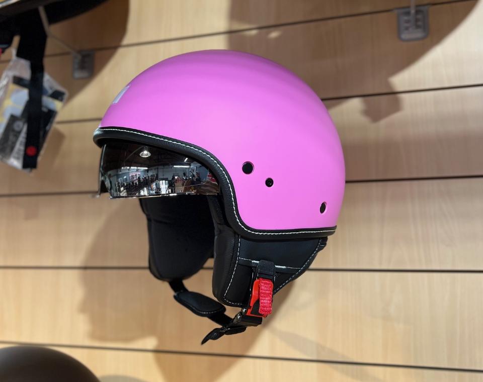 CASCO JET MOTOCUBO BEETLE  CON VISIERINO