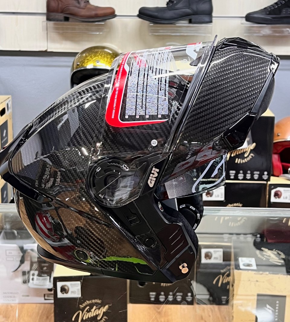 Nuovo casco modulare in carbonio GIVI X50 CARBON
