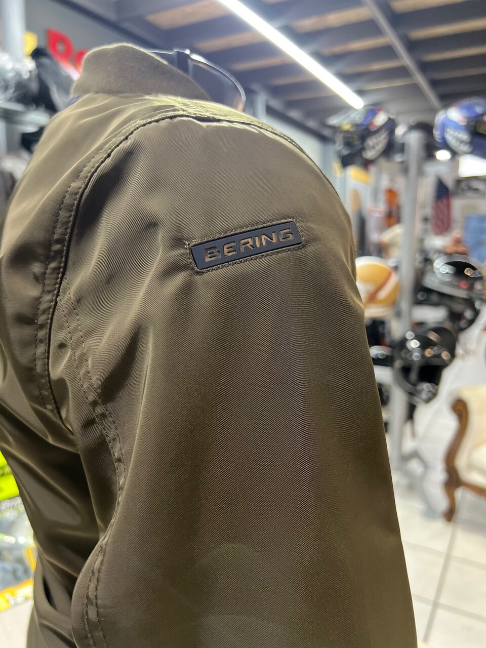 Giubbotto moto con protezioni BERING SQUADRA