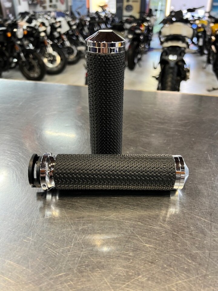 Manopole Avon per Indian AVON Memory Foam Grips Medium-sized Chrome 7/8" Throttle By Wire