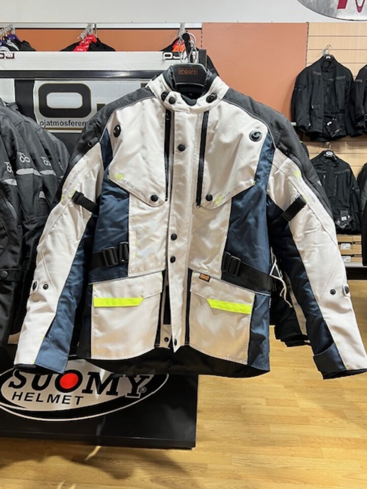 Giubbotto moto con protezioni MOORE Okami Pro grigio e nero