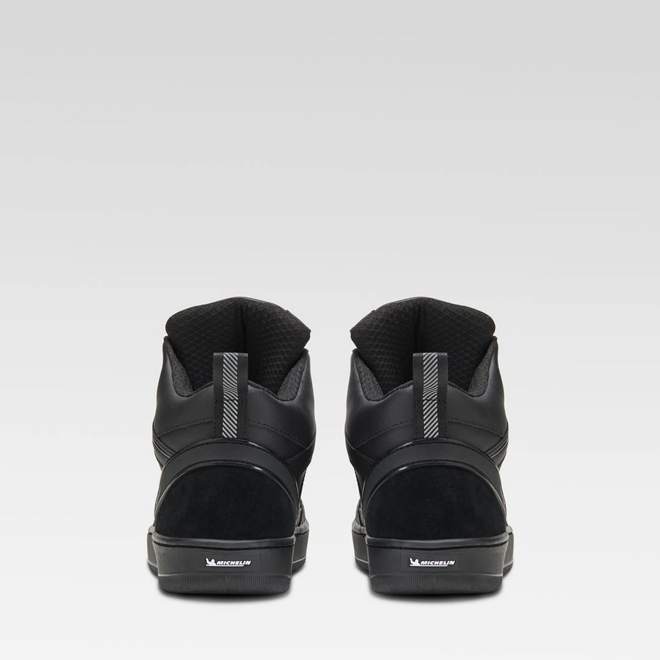 scarpa moto con protezione XDP MOTO-1 H2OUT