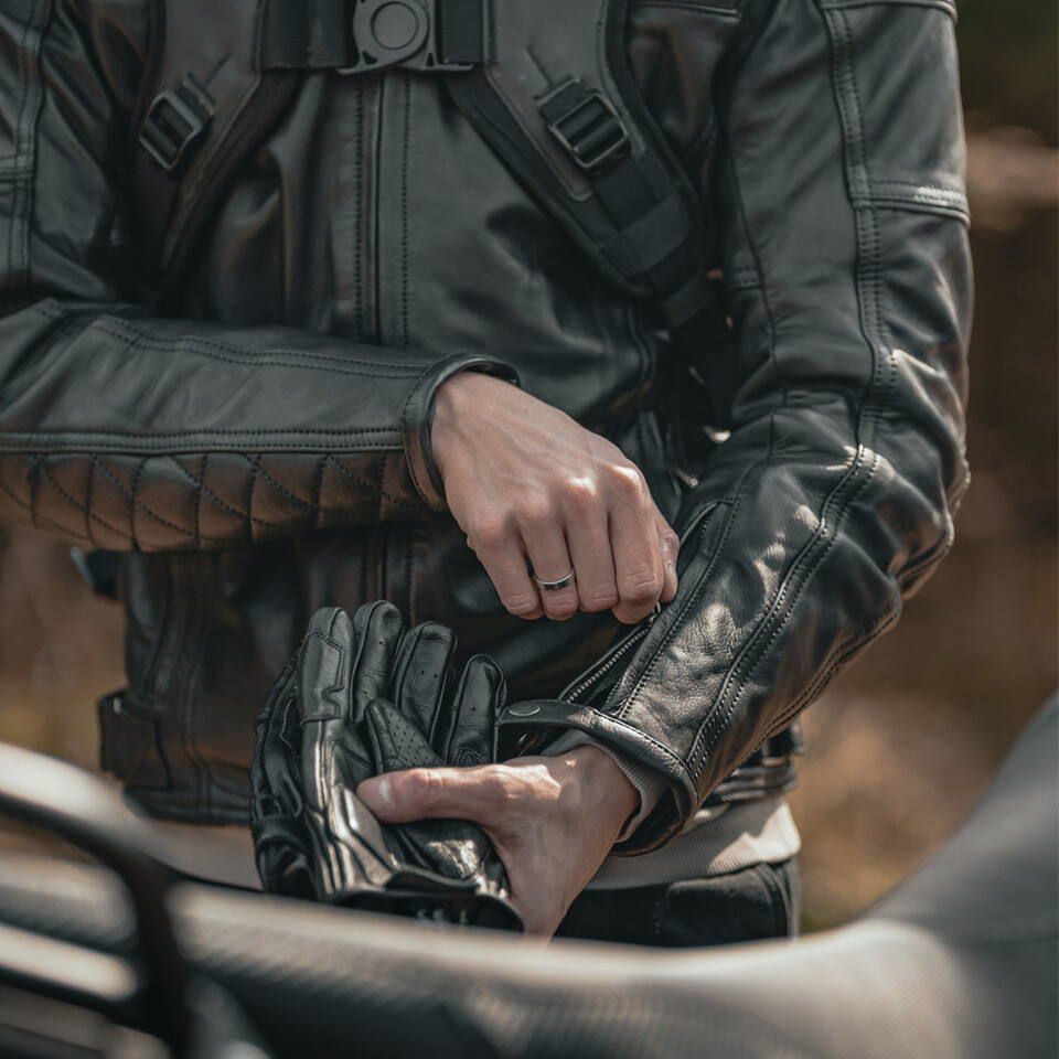 Giubbotto in pelle moto con protezioni Modeka Jacket Ruven Urban leather jacket