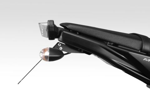KIT TARGA PORTATARGA PER MOTO IN ALLUMINIO DE PRETTO MOTO YAMAHA MT 09 2014/2016
