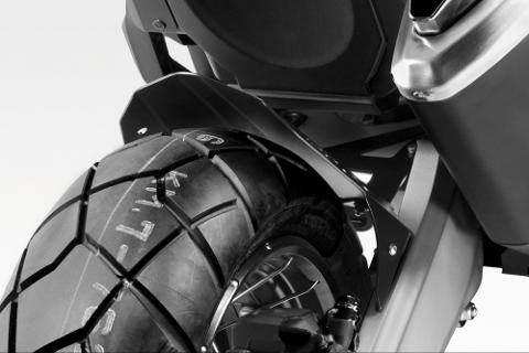 COPRIRUOTA IN ALLUMINIO  HONDA XADV DE PRETTO MOTO PARAFANGO  POSTERIORE  HONDA XADV  MODELLO RACE