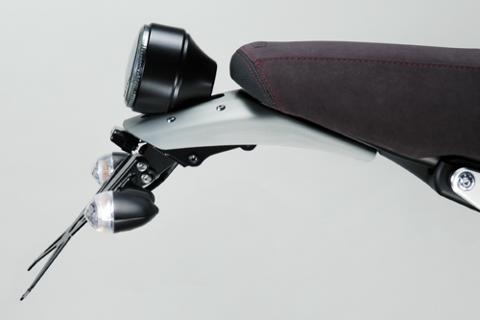 Portatarga Kit Targa  Regolabile Yamaha XSR 900 2015-2019 DE PRETTO MOTO kit targa Yamaha XSR 900 2015-2019
