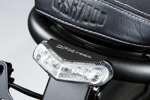 PORTA TARGA Yamaha XSR 700     2015/2020 DE PRETTO MOTO Inclinazione Variabile Alluminio Acciaio Taglio laser verniciato a polvere