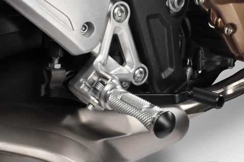 Pedane GP Guidatore Honda NC750S 2014-19 NC750X 2014-19 De Pretto Moto Richiudibili Alluminio Ricavato dal Pieno Anodizzato