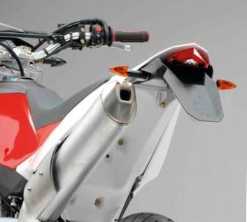 Stop Faro posteriore universale per moto modello a led modello vintage GENERICO Stop A Led