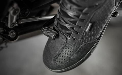 Scarpe moto con protezioni  SHIMA  REBEL WP SNEAKERS IMPERMEABILI