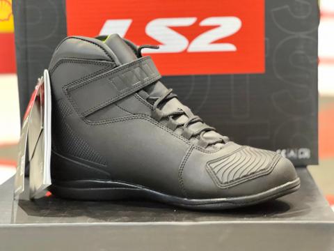 SCARPE MOTO CON PROTEZZIONI LS2 GARRA WATERPROOF
