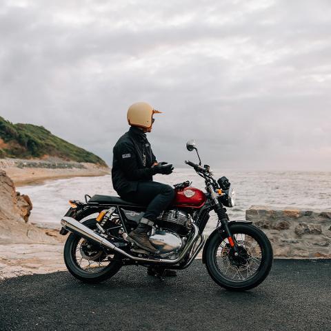 Royal Enfield Interceptor 650 Royal Enfield Barcelona Blue