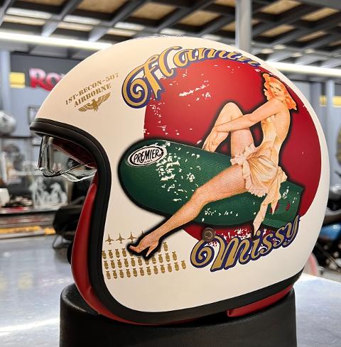 CASCO MODELLO VINTAGE PREMIER PIN UP 8 BM