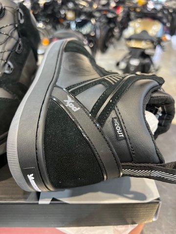 Scarpe moto urban sneakers con protezioni XDP MOTO FAST H2 OUT