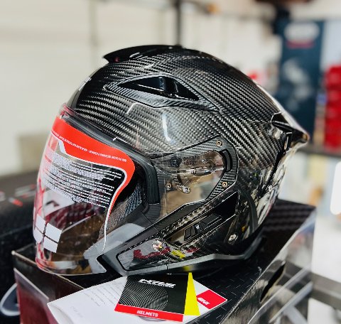 casco jet  in carbonio GIVI x29 carbon