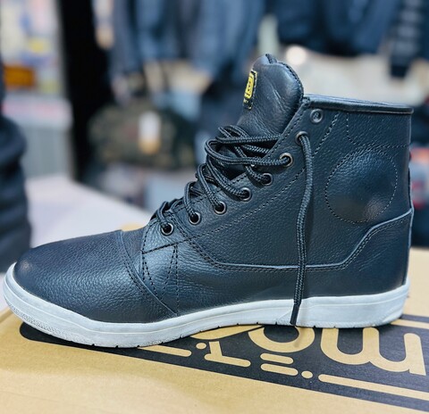 Scarpe moto con protezioni in vera pelle MOORE Traffico