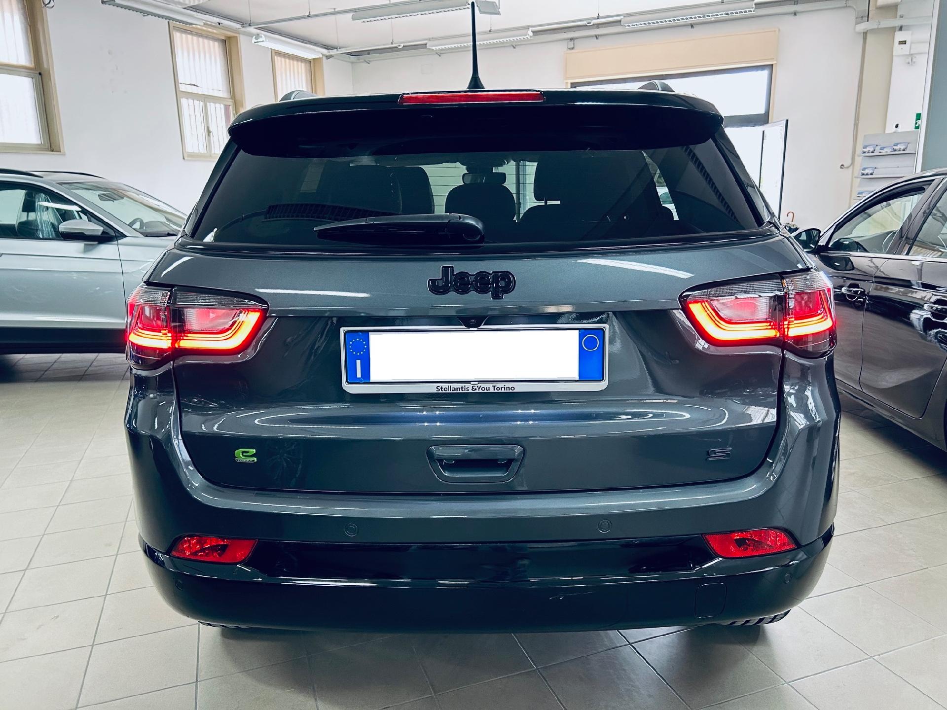 Jeep Compass e-HYBRID S Elettrica / Benzina