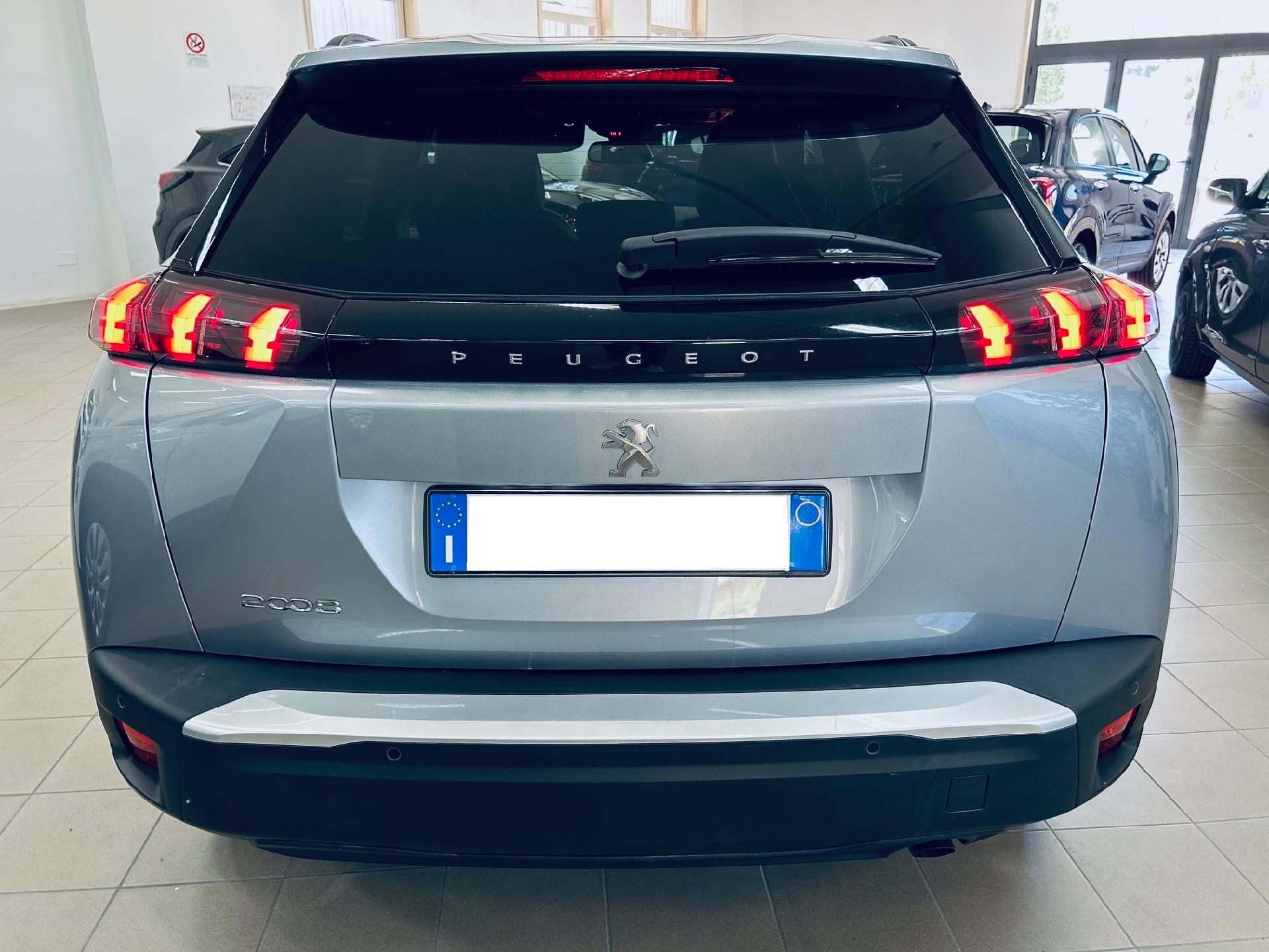 Peugeot 2008 Allure Benzina